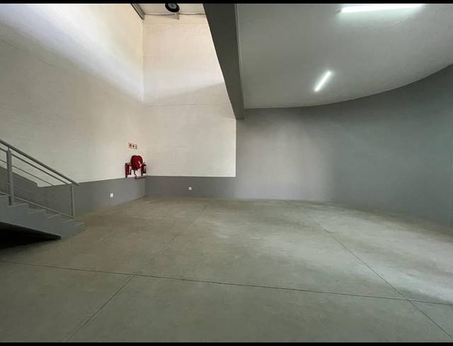 117M² WAREHOUSE TO LET IN COSMO CITY